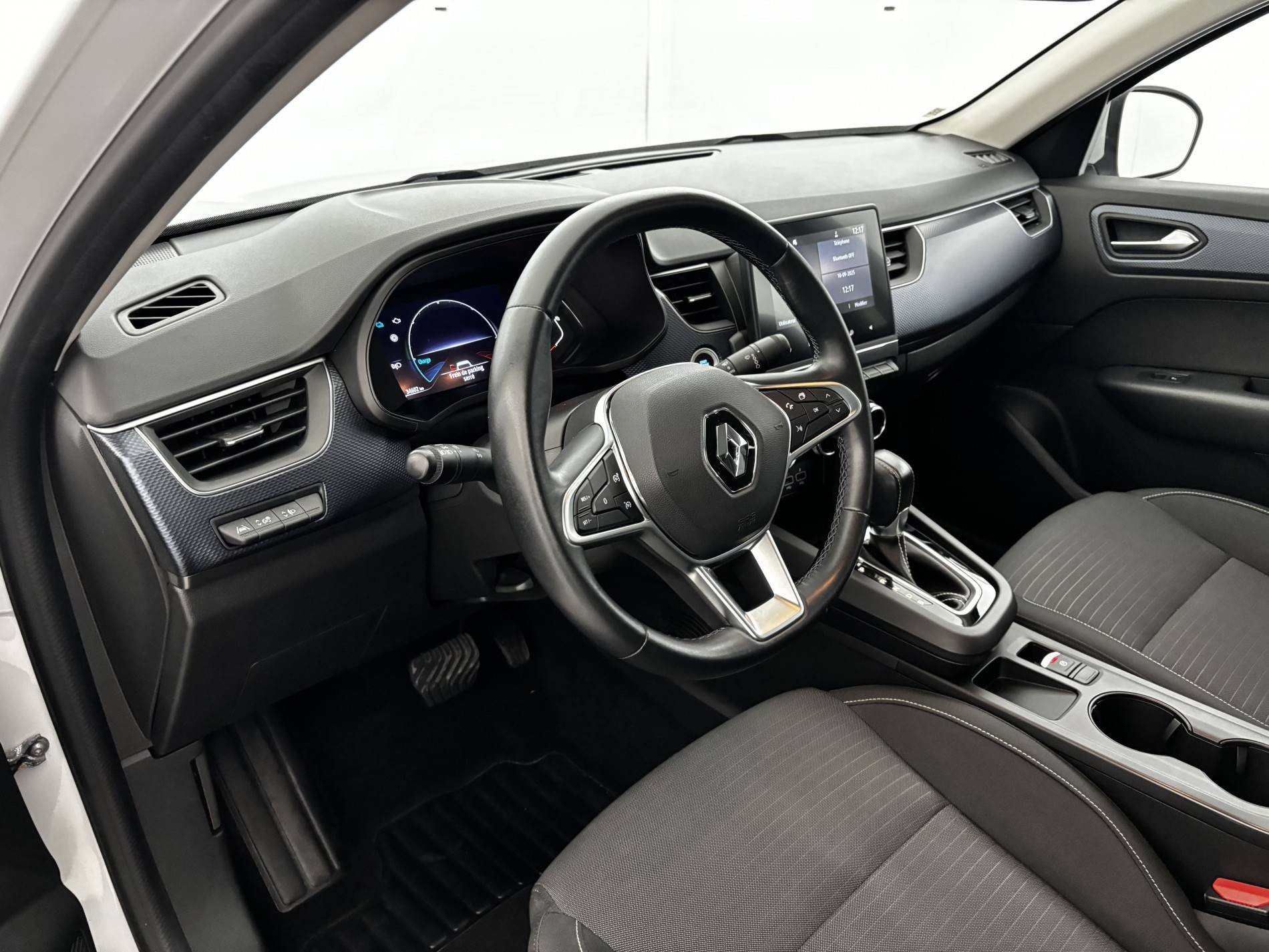 Vente en ligne Renault Arkana  E-Tech 145 au prix de 19 990 €