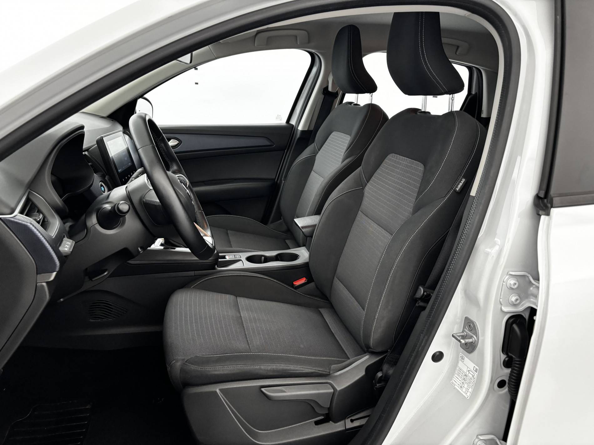 Vente en ligne Renault Arkana  E-Tech 145 au prix de 19 990 €