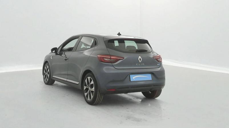 Vente en ligne Renault Clio 5 Clio E-Tech 140 - 21N au prix de 17 900 €