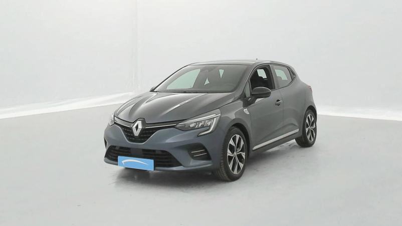 Vente en ligne Renault Clio 5 Clio E-Tech 140 - 21N au prix de 17 900 €