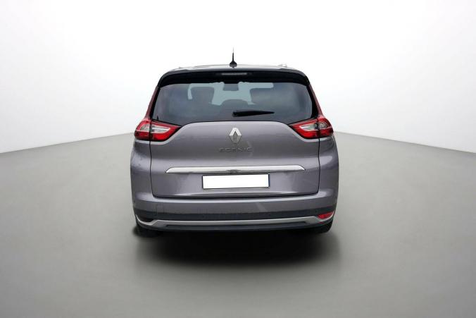 Vente en ligne Renault Grand Scenic 4 Grand Scenic TCe 160 FAP EDC au prix de 21 900 €