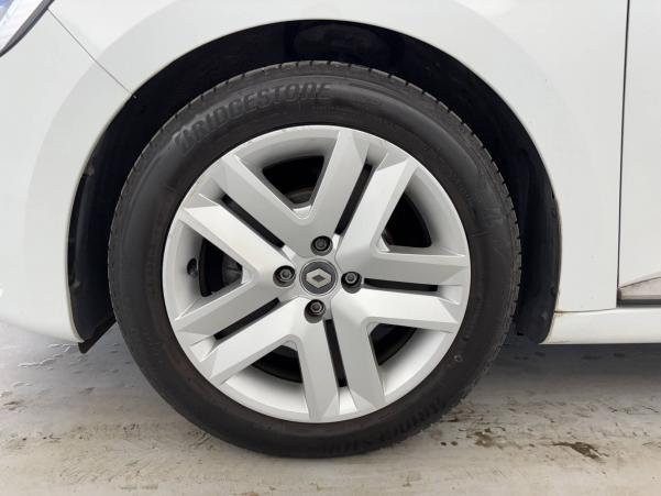 Vente en ligne Renault Clio 5 Clio TCe 90 - 21 au prix de 14 900 €