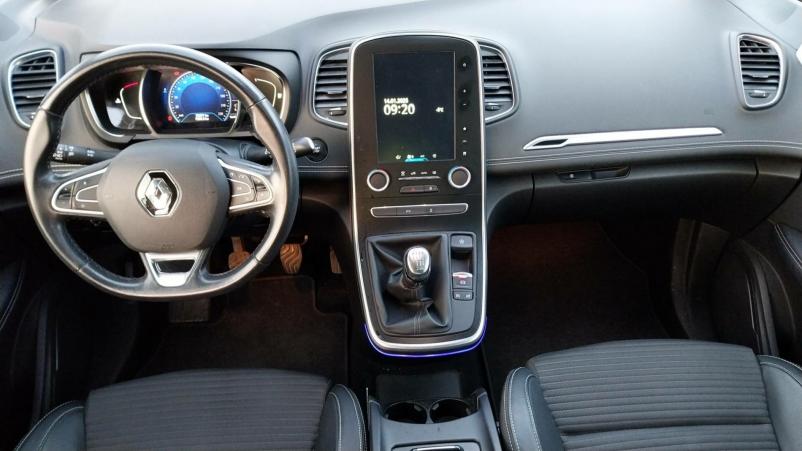 Vente en ligne Renault Scenic 4 Scenic Blue dCi 120 au prix de 17 490 €