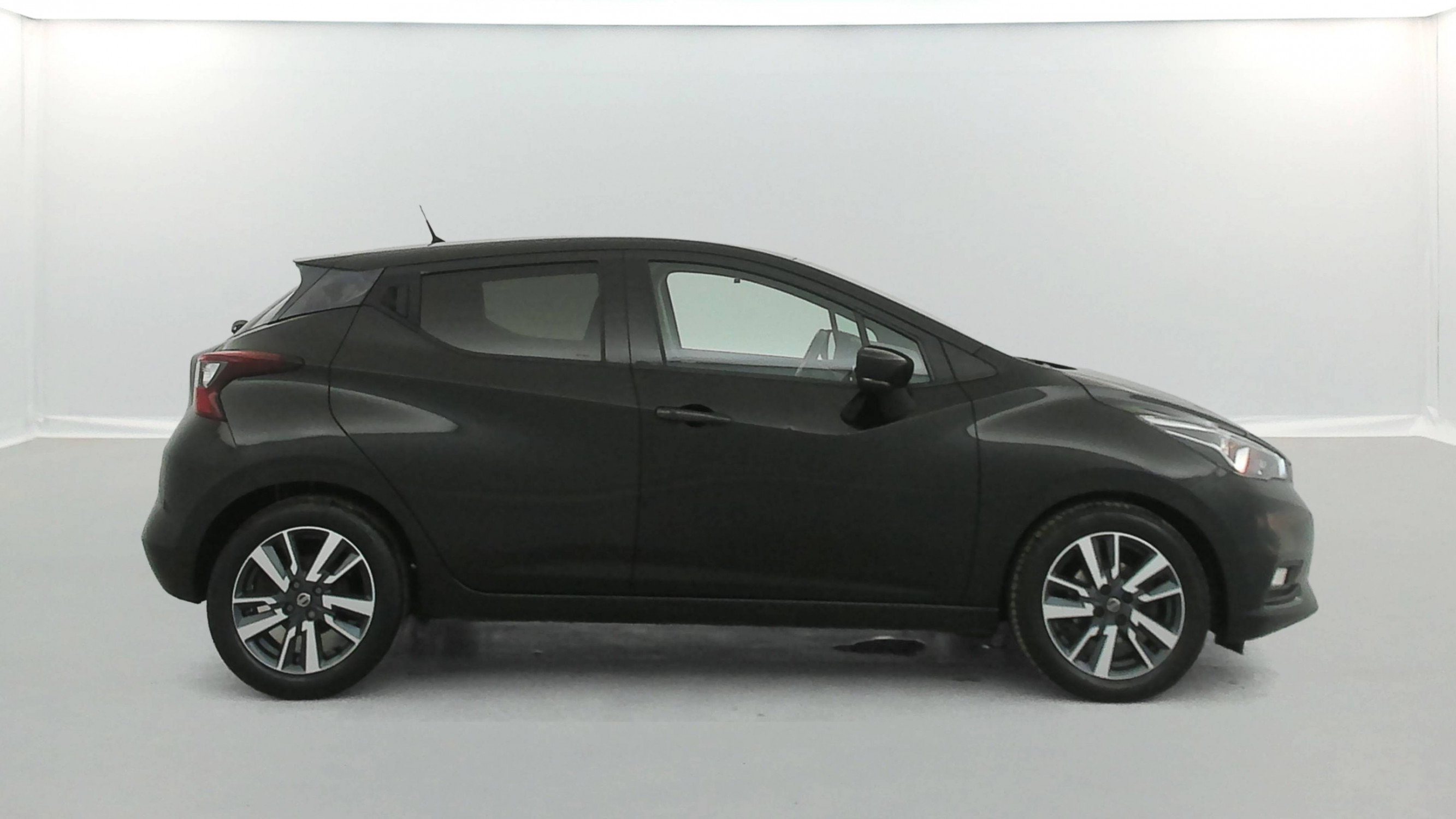 Vente en ligne Nissan Micra Micra IG-T 100 au prix de 11 990 €