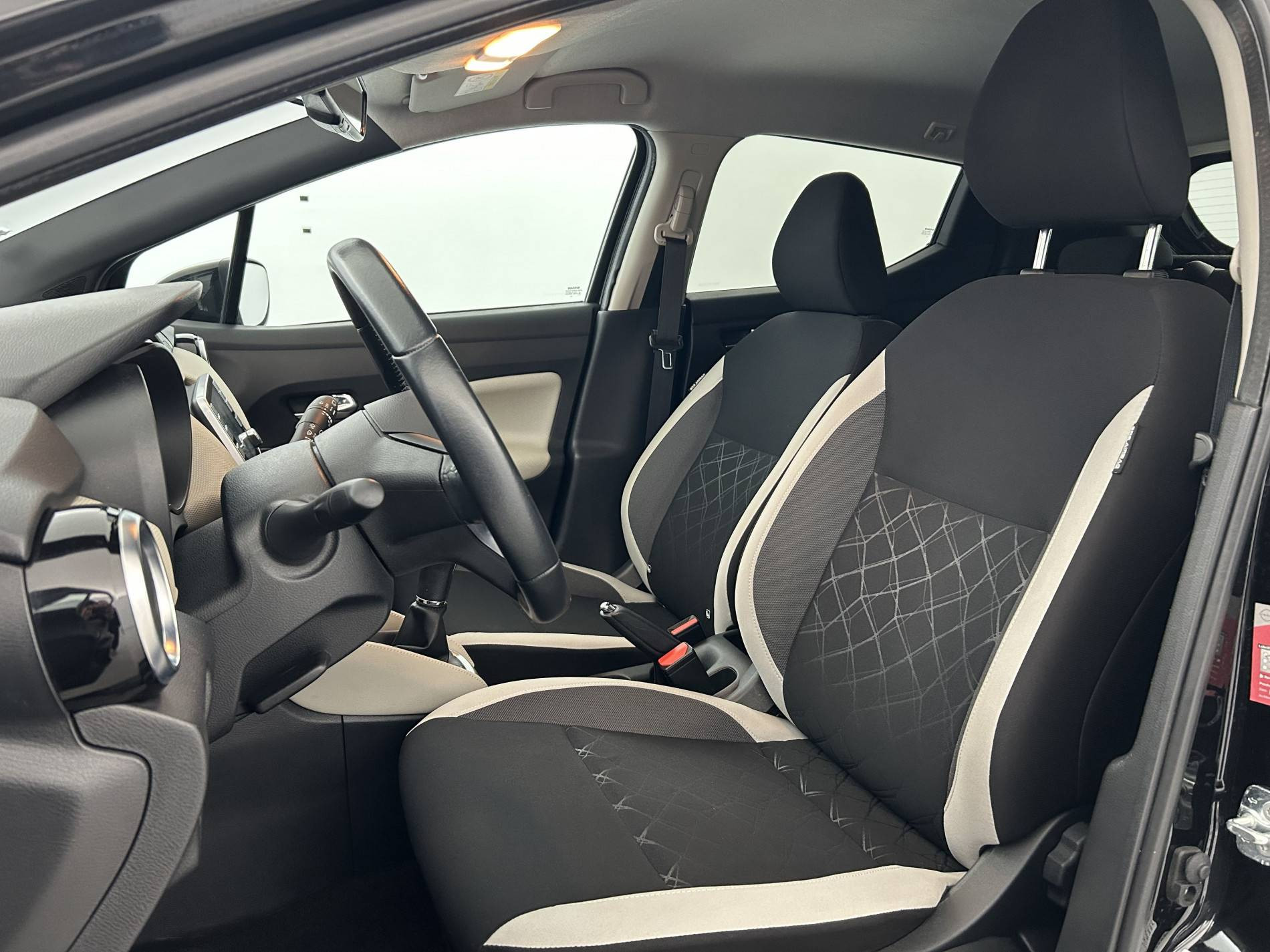 Vente en ligne Nissan Micra Micra IG-T 100 au prix de 11 990 €