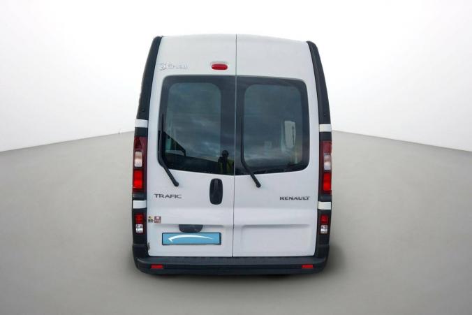 Vente en ligne Renault Trafic 3 Fourgon TRAFIC FGN L1H2 1200 KG DCI 145 ENERGY au prix de 21 900 €