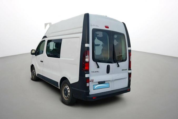 Vente en ligne Renault Trafic 3 Fourgon TRAFIC FGN L1H2 1200 KG DCI 145 ENERGY au prix de 21 900 €