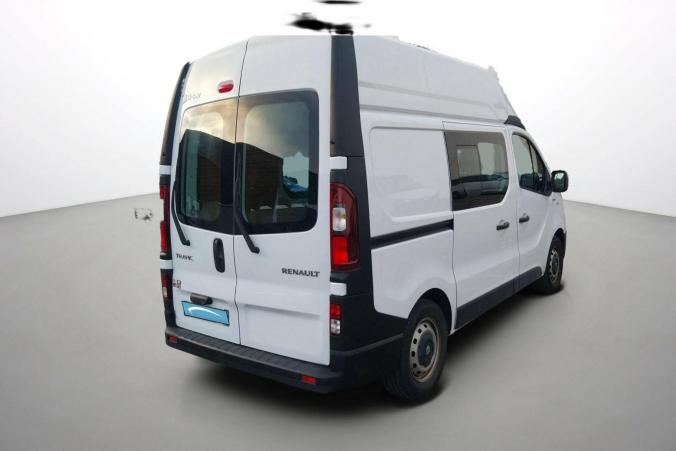 Vente en ligne Renault Trafic 3 Fourgon TRAFIC FGN L1H2 1200 KG DCI 145 ENERGY au prix de 21 900 €