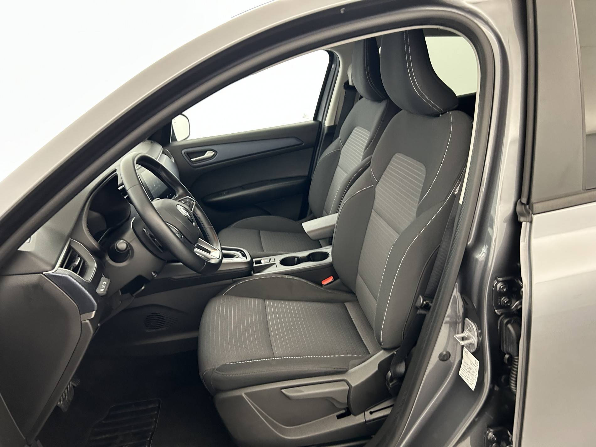 Vente en ligne Renault Arkana  mild hybrid 140 EDC FAP - 22 au prix de 22 690 €