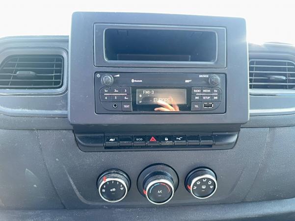 Vente en ligne Renault Master Fourgon MASTER FGN TRAC F3500 L2H2 BLUE DCI 135 au prix de 26 900 €