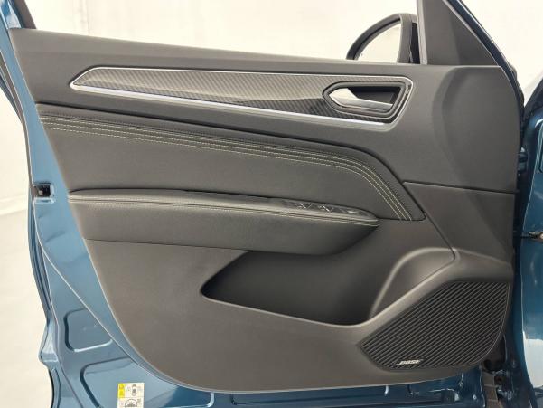 Vente en ligne Renault Arkana  E-Tech hybride 145 - 22 au prix de 24 990 €