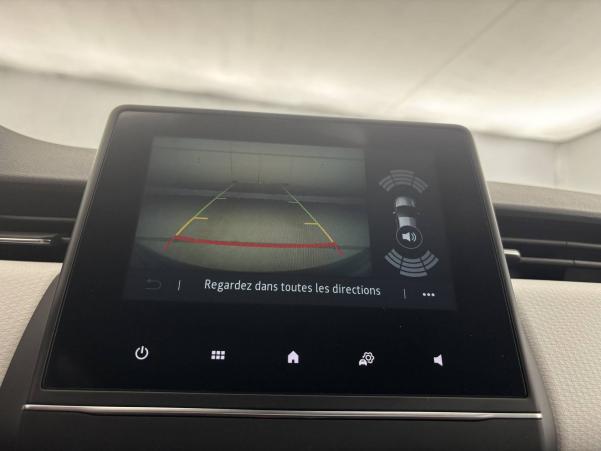 Vente en ligne Renault Clio 5 Clio E-Tech 140 - 21N au prix de 17 490 €