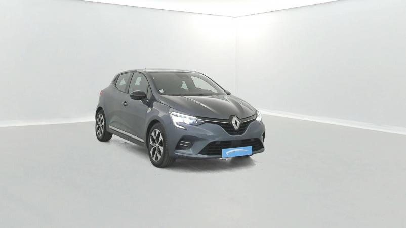 Vente en ligne Renault Clio 5 Clio E-Tech 140 - 21N au prix de 17 490 €