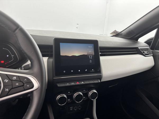 Vente en ligne Renault Clio 5 Clio E-Tech 140 - 21N au prix de 17 490 €