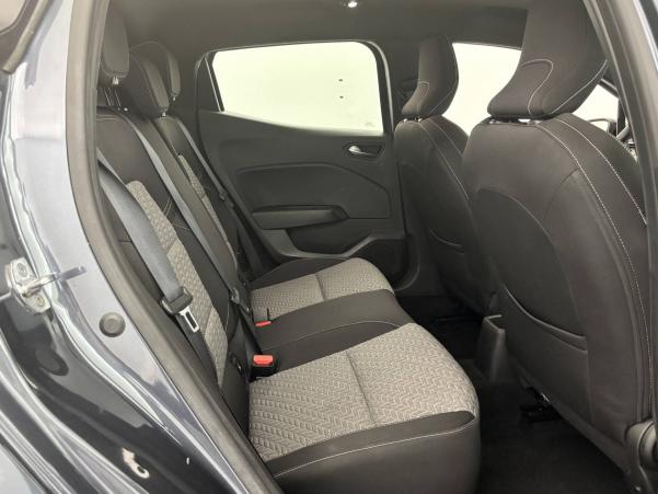 Vente en ligne Renault Clio 5 Clio E-Tech 140 - 21N au prix de 17 490 €