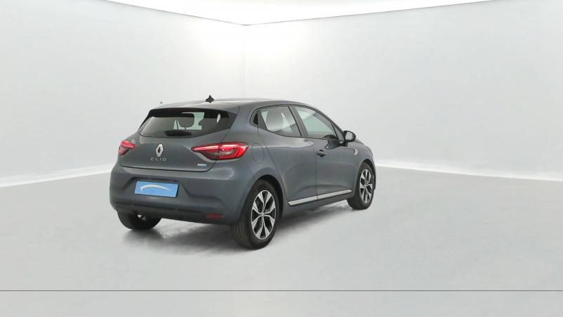 Vente en ligne Renault Clio 5 Clio E-Tech 140 - 21N au prix de 17 490 €