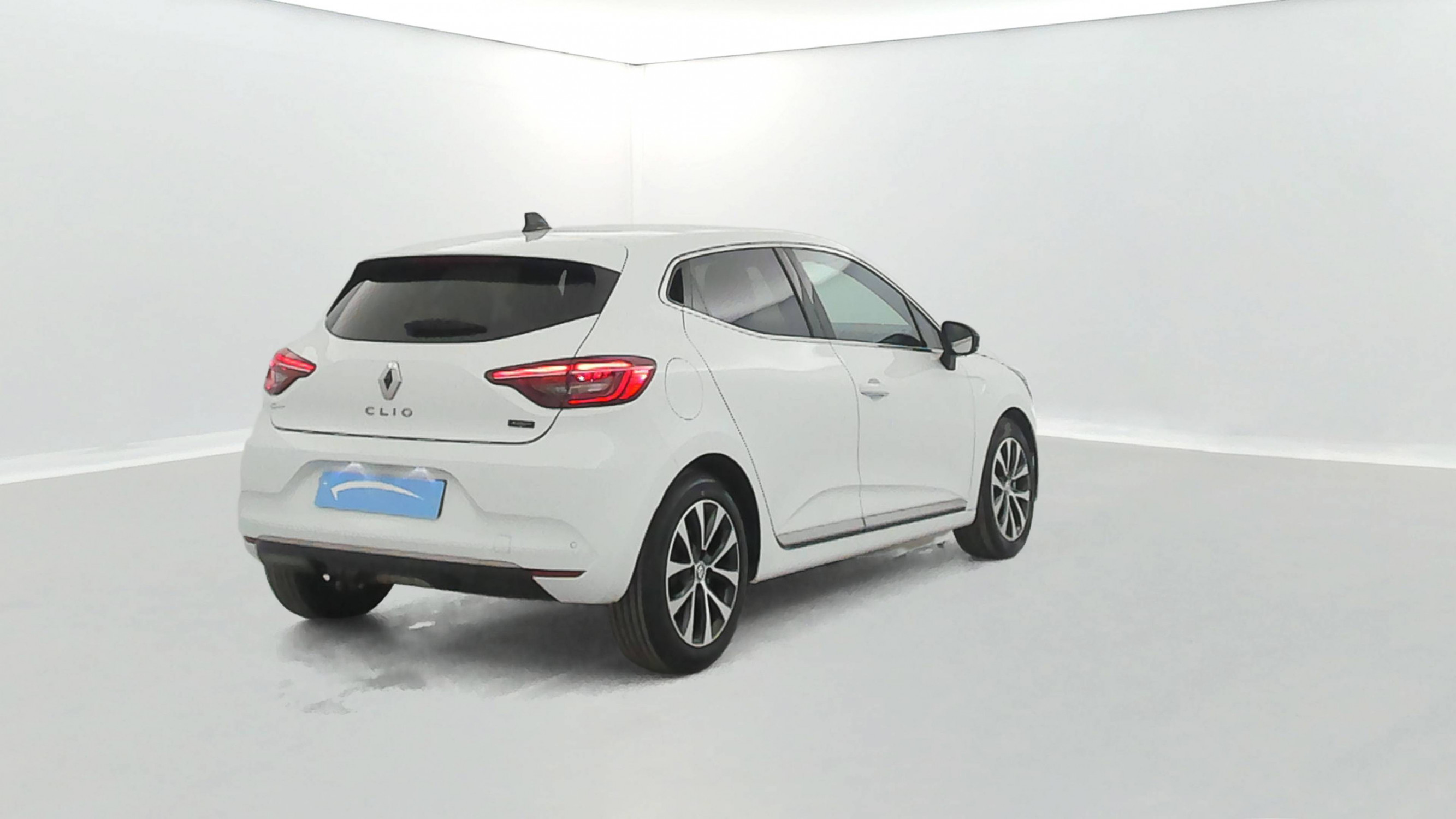 Vente en ligne Renault Clio 5 Clio E-Tech full hybrid 145 au prix de 17 990 €
