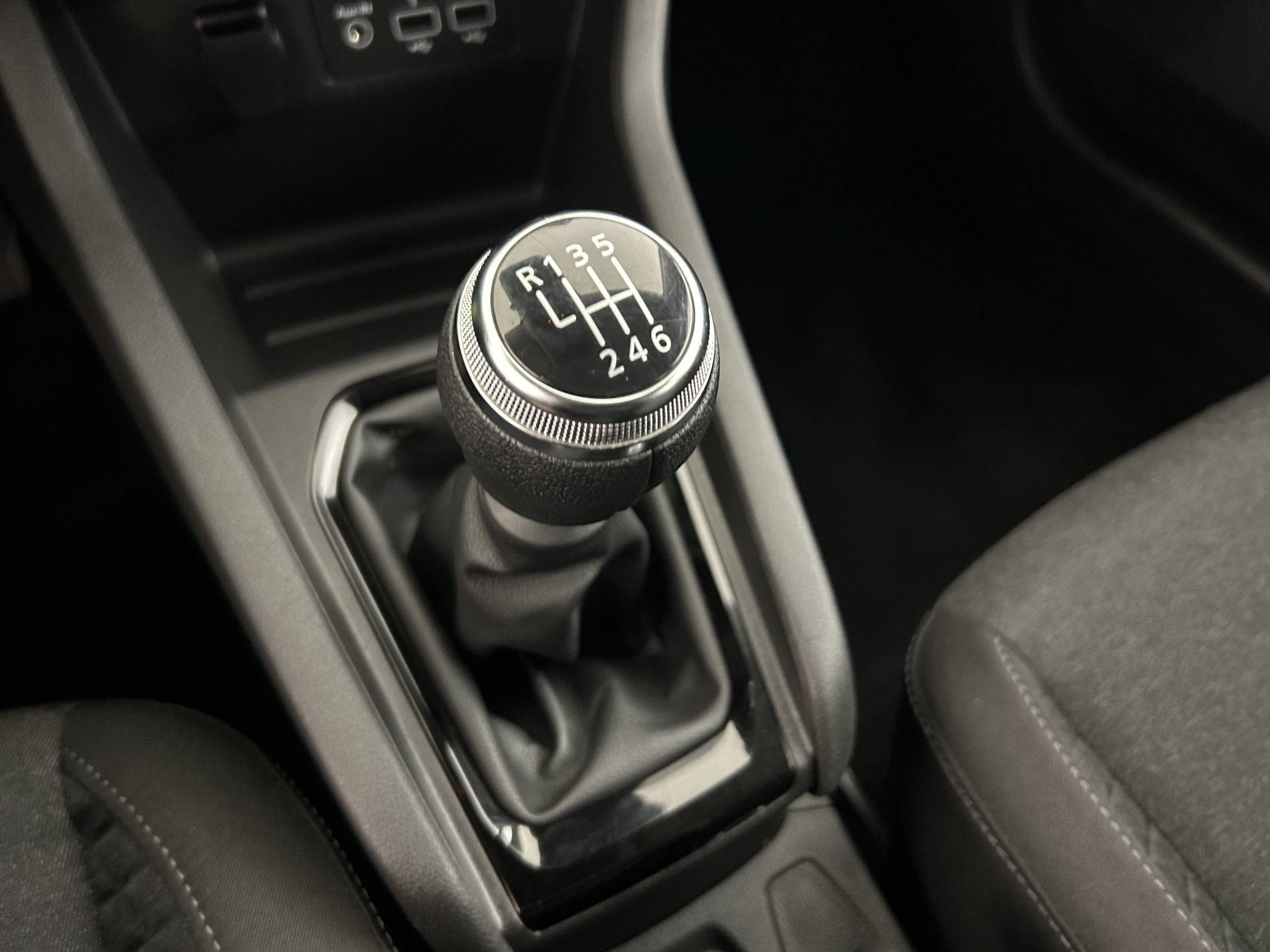 Vente en ligne Renault Clio 5 Clio TCe 90 au prix de 14 990 €