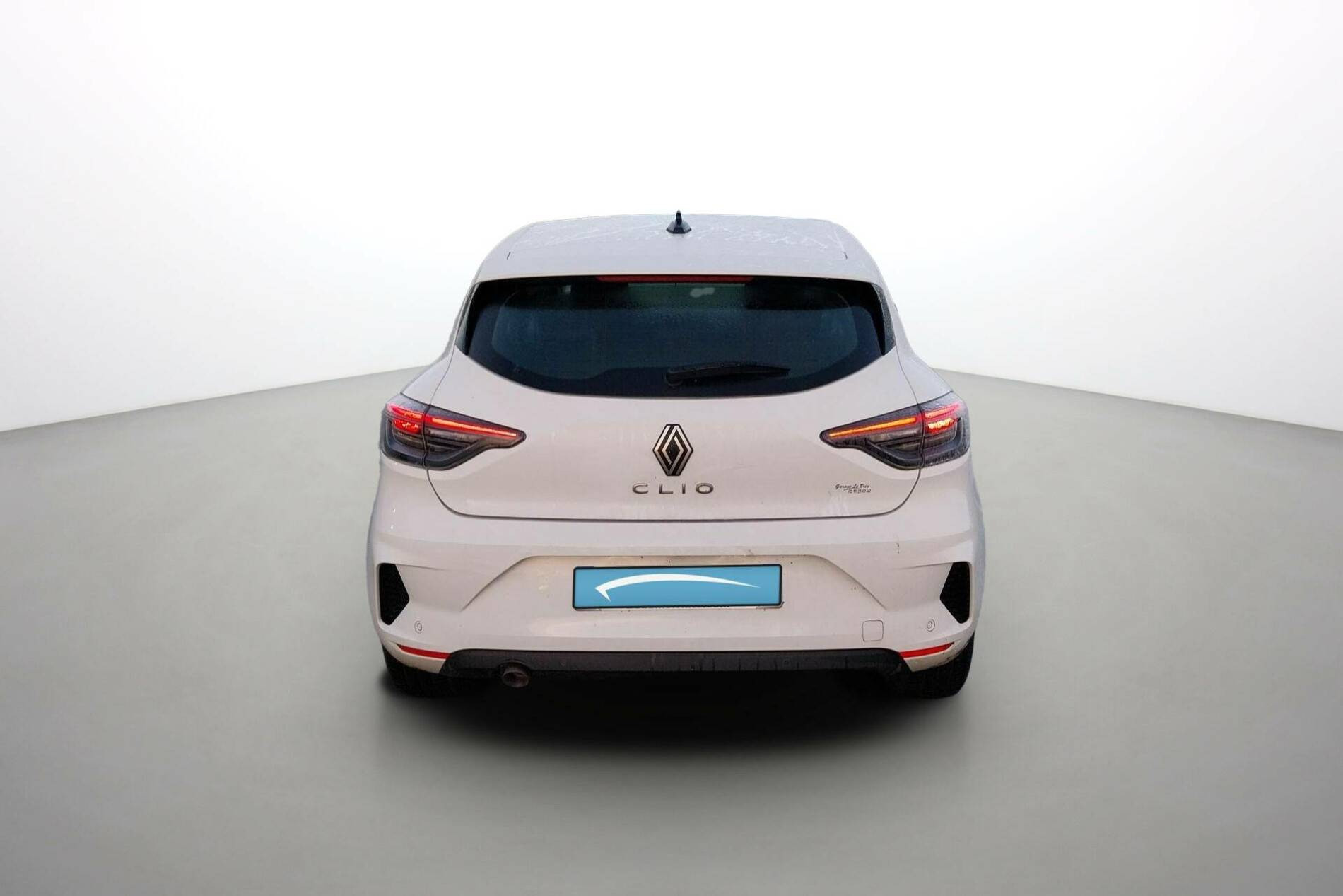 Vente en ligne Renault Clio 5 Clio TCe 90 au prix de 15 990 €