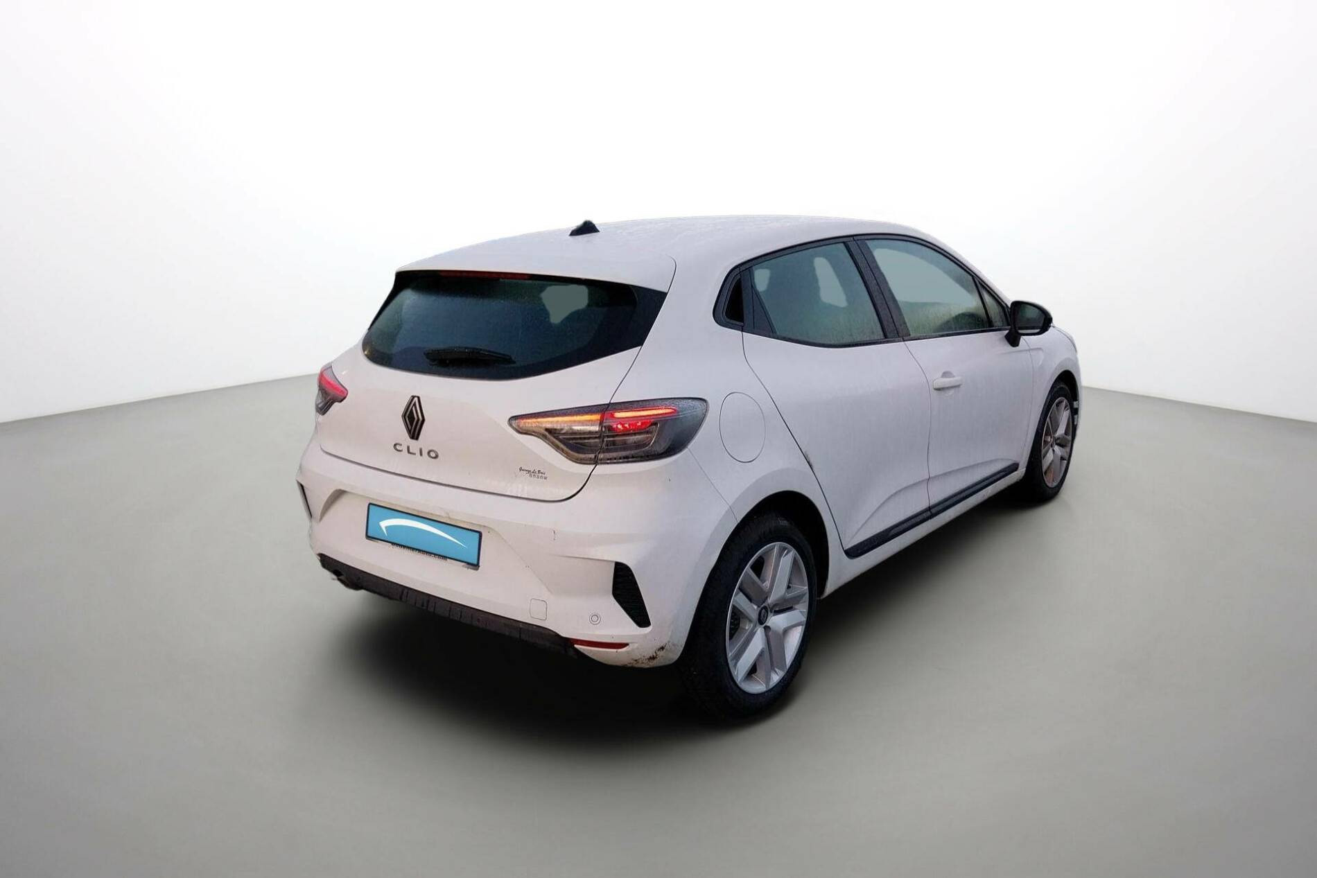 Vente en ligne Renault Clio 5 Clio TCe 90 au prix de 15 990 €