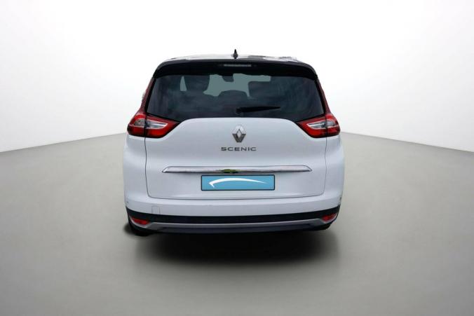 Vente en ligne Renault Grand Scenic 4 Grand Scenic TCe 140 EDC au prix de 25 990 €
