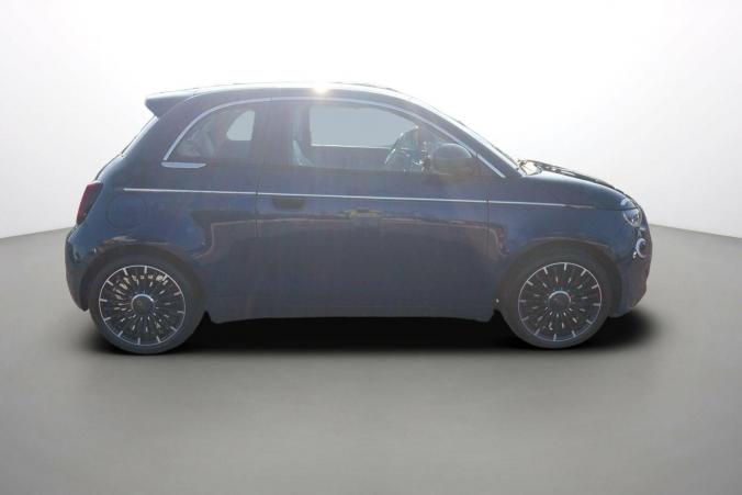 Vente en ligne Fiat 500 électrique 500 e 118 ch au prix de 15 900 €