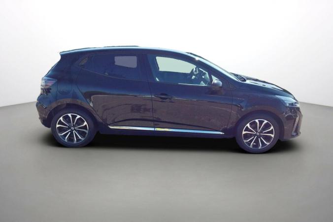 Vente en ligne Renault Clio 5 Clio TCe 90 au prix de 17 490 €