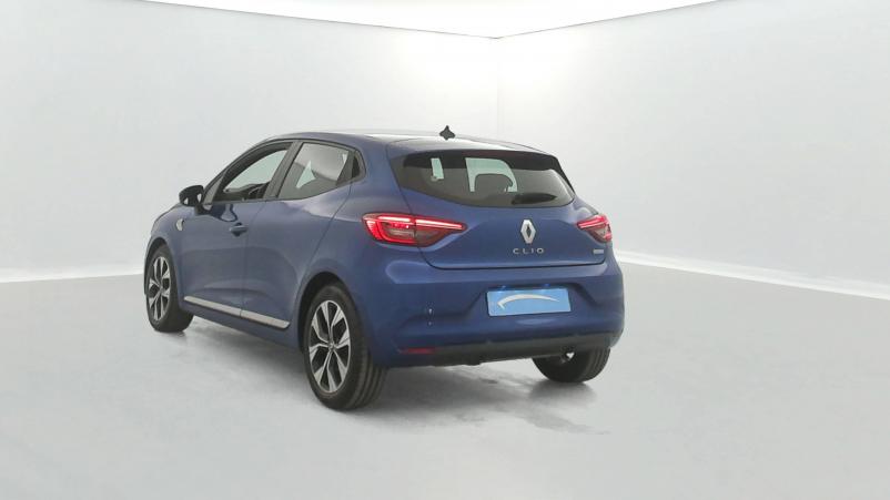 Vente en ligne Renault Clio 5 Clio E-Tech 140 au prix de 16 490 €