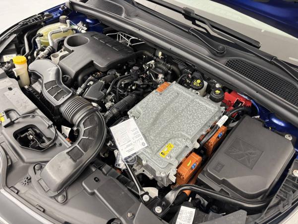 Vente en ligne Renault Clio 5 Clio E-Tech 140 au prix de 16 490 €