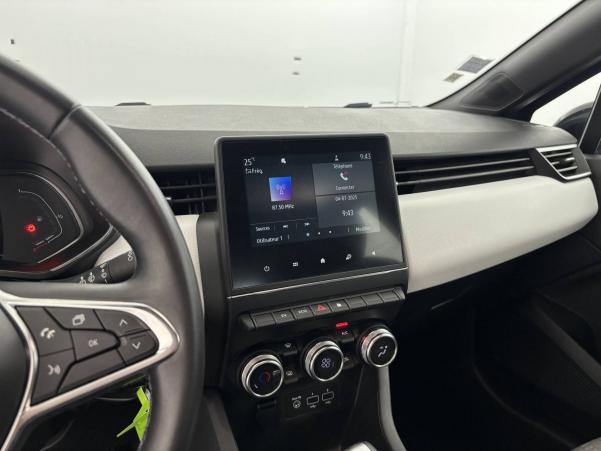 Vente en ligne Renault Clio 5 Clio E-Tech 140 au prix de 16 490 €