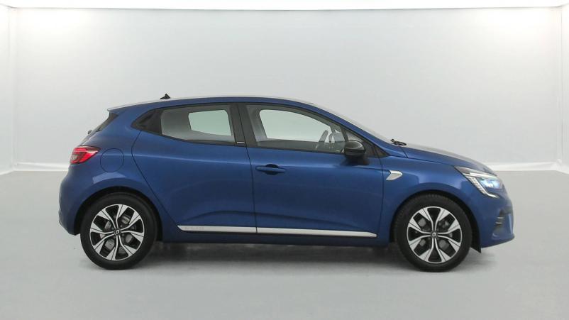 Vente en ligne Renault Clio 5 Clio E-Tech 140 au prix de 16 490 €