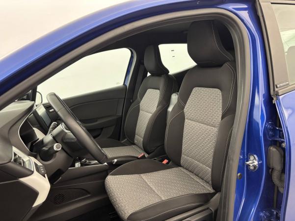 Vente en ligne Renault Clio 5 Clio E-Tech 140 au prix de 16 490 €