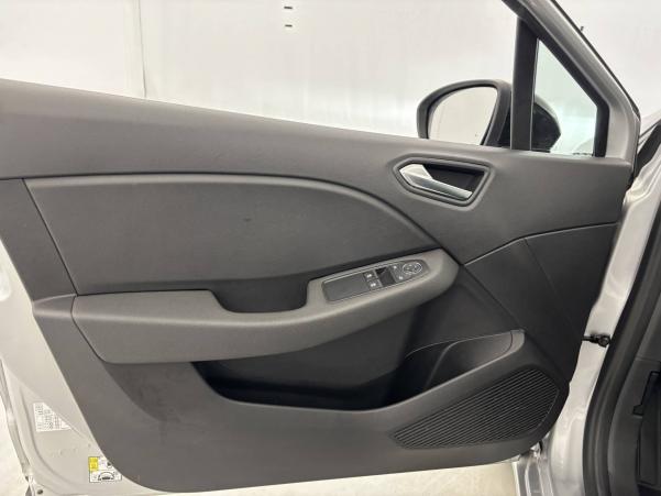 Vente en ligne Renault Clio 5 Clio TCe 90 au prix de 15 500 €