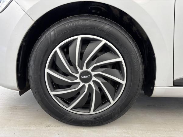 Vente en ligne Renault Clio 5 Clio TCe 90 au prix de 15 500 €