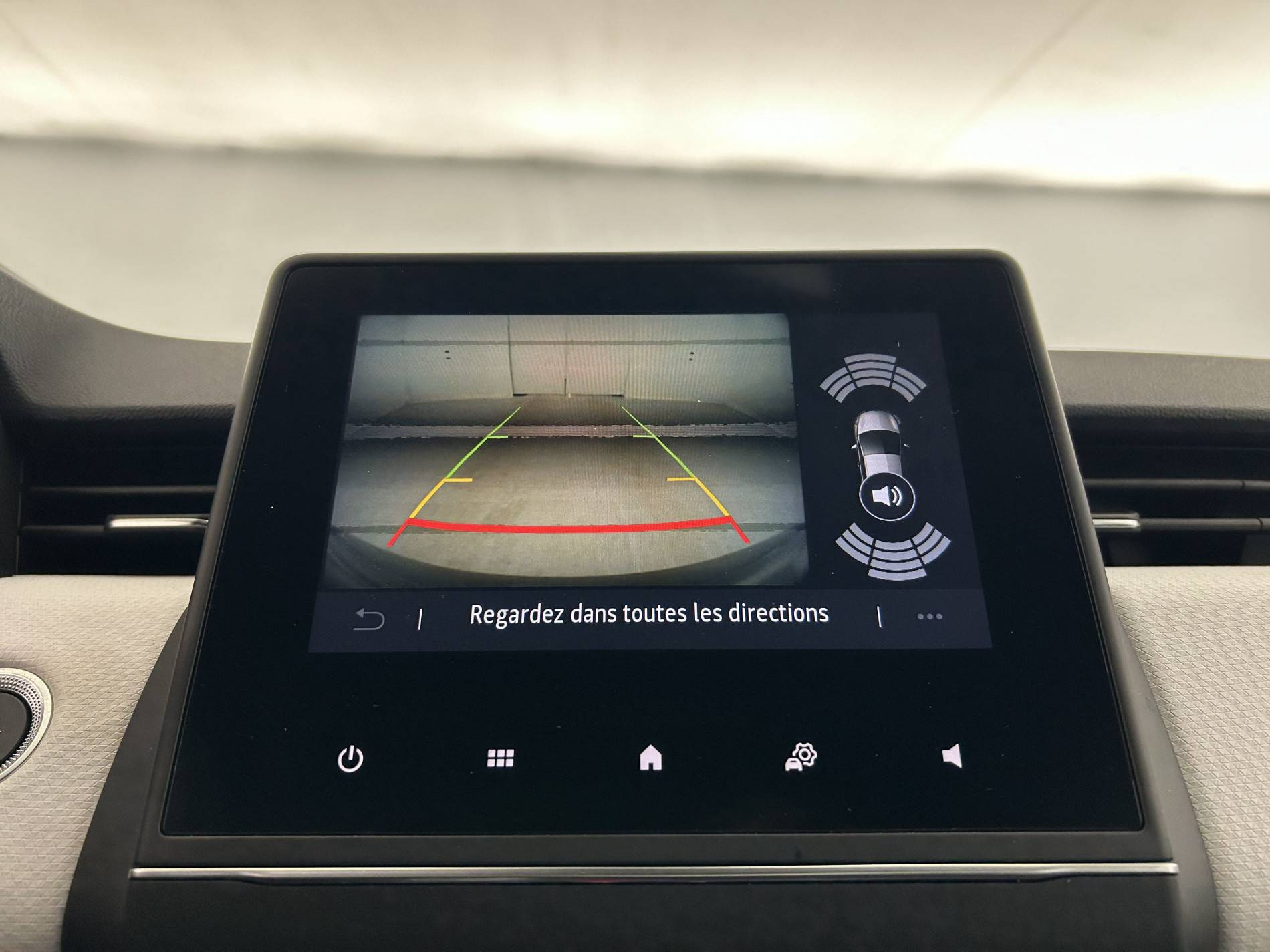 Vente en ligne Renault Clio 5 Clio TCe 90 - 21N au prix de 15 690 €