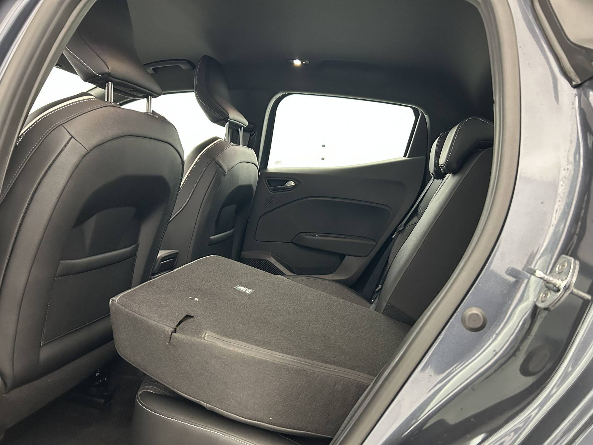 Vente en ligne Renault Clio 5 Clio TCe 90 - 21N au prix de 15 690 €