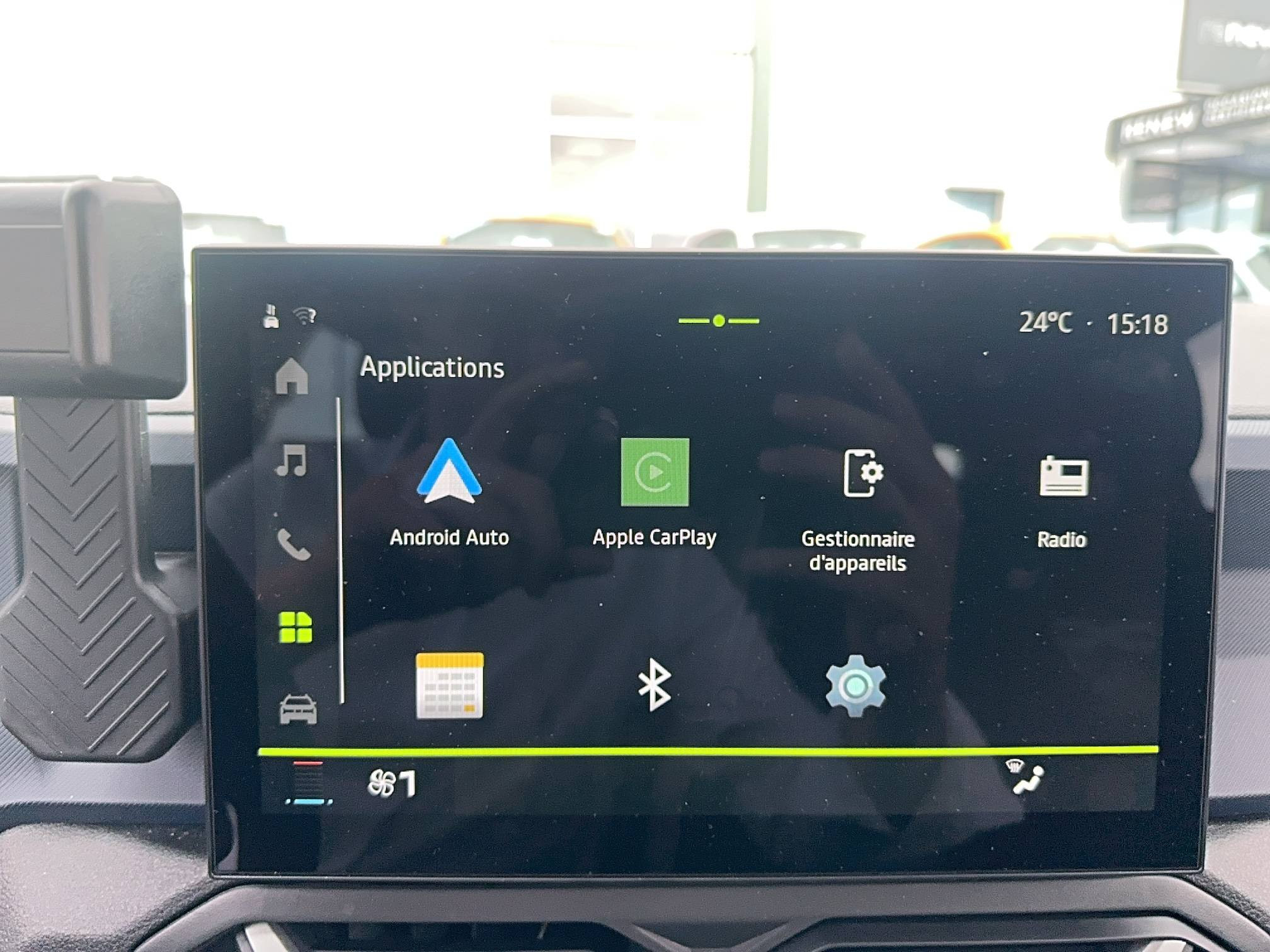 Vente en ligne Dacia Duster  Hybrid 140 au prix de 26 490 €