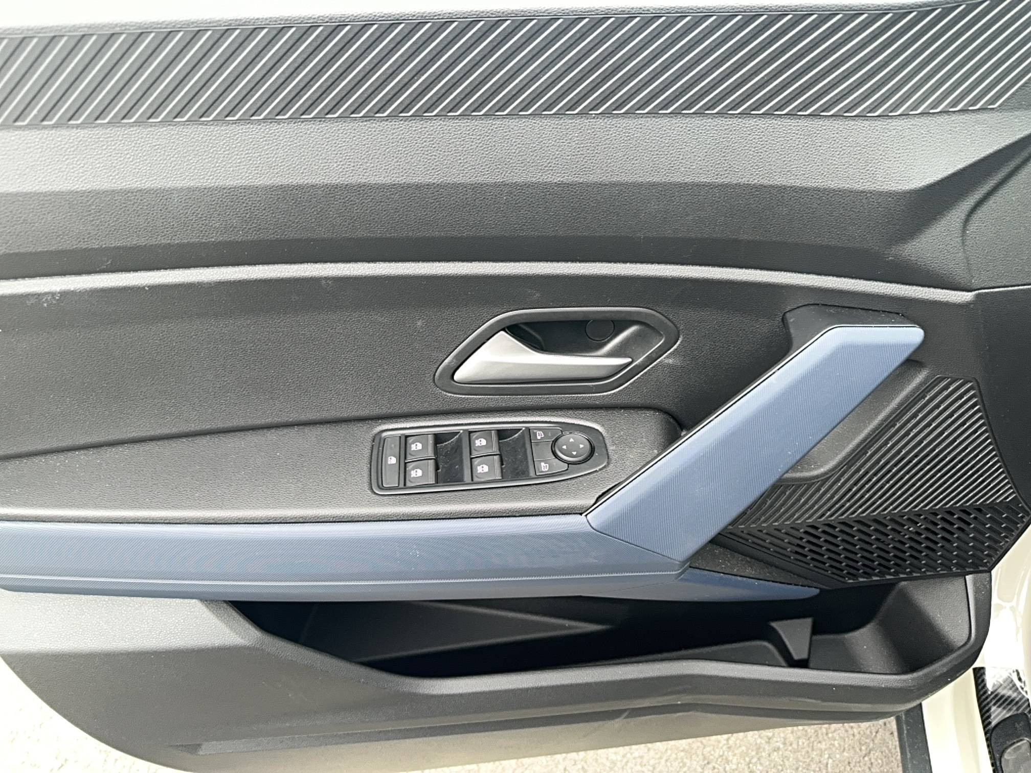 Vente en ligne Dacia Duster  Hybrid 140 au prix de 26 490 €