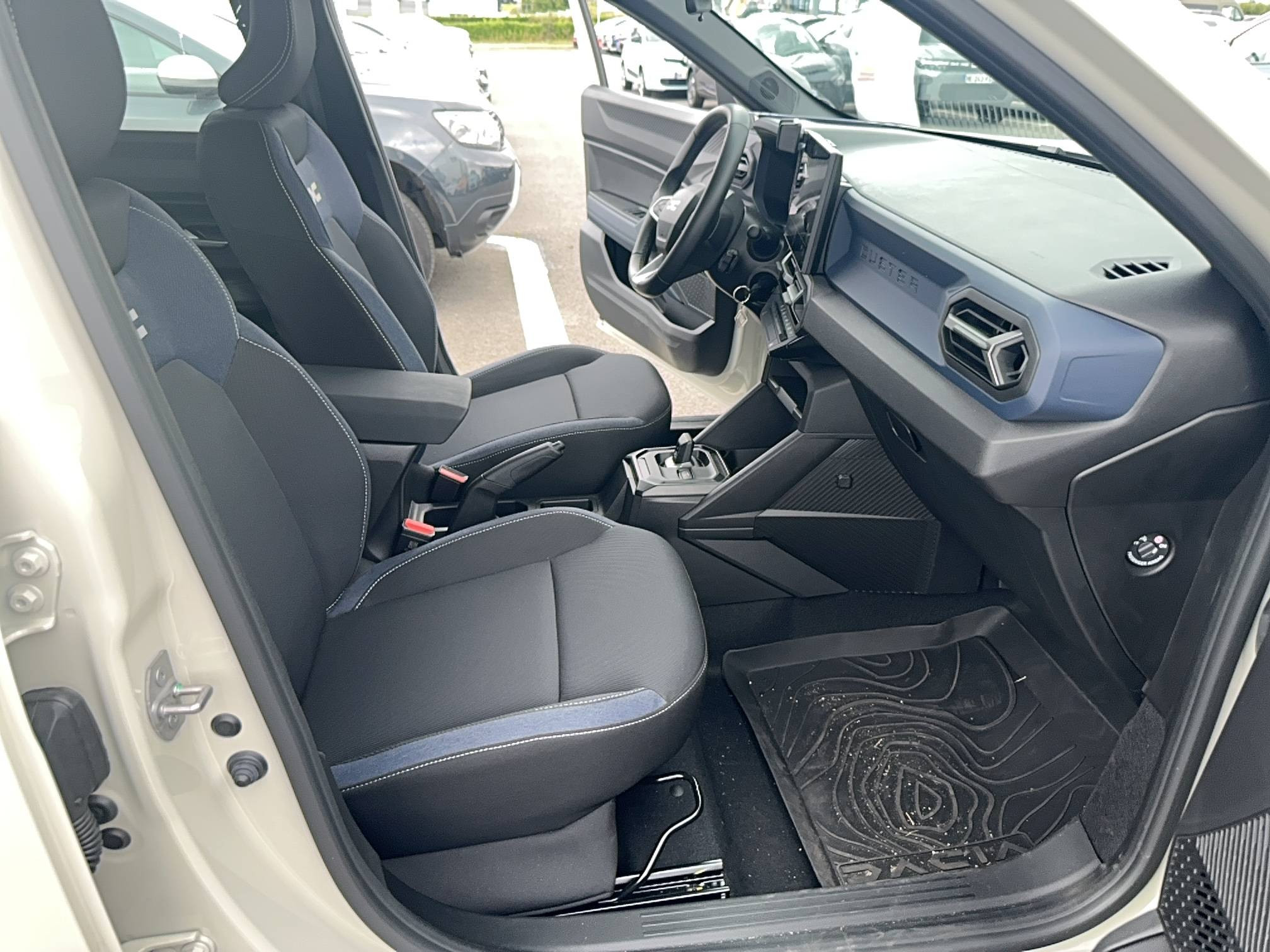 Vente en ligne Dacia Duster  Hybrid 140 au prix de 26 490 €