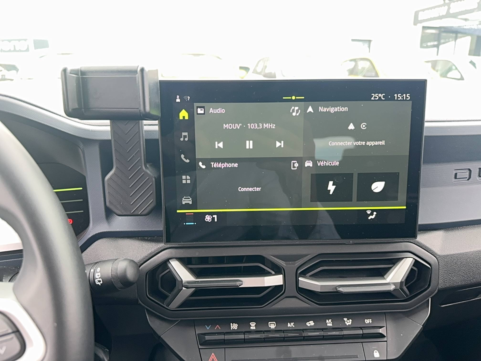 Vente en ligne Dacia Duster  Hybrid 140 au prix de 26 490 €