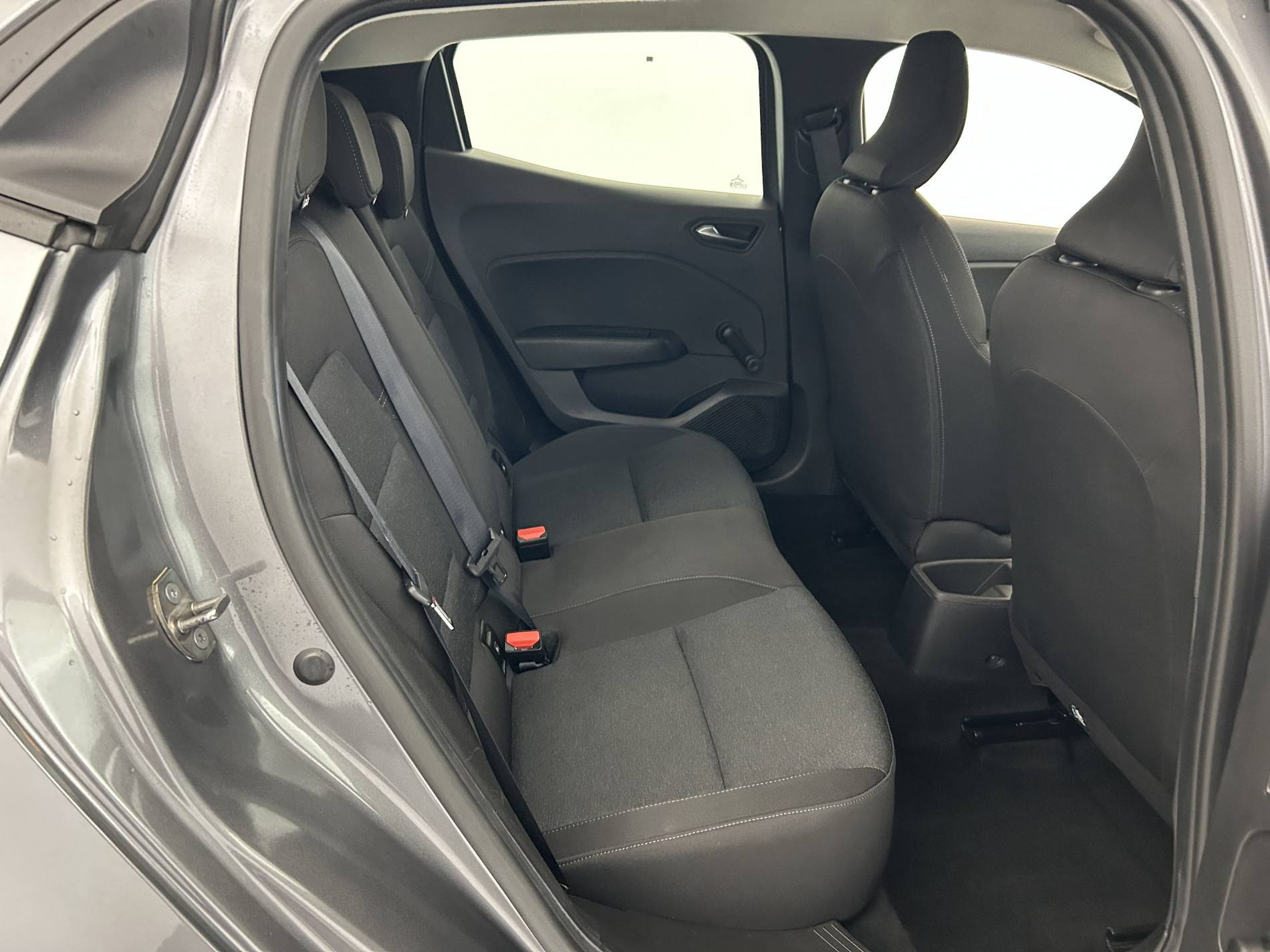 Vente en ligne Renault Clio 5 Clio TCe 90 au prix de 15 990 €