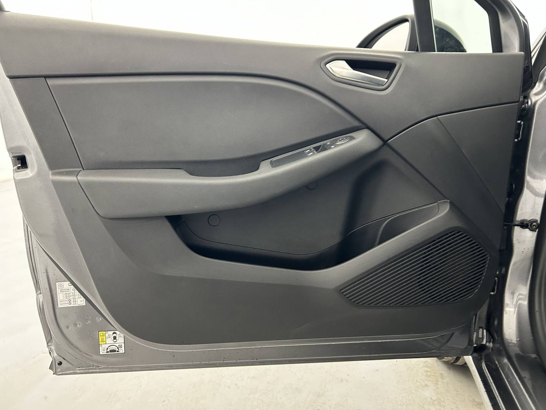 Vente en ligne Renault Clio 5 Clio TCe 90 au prix de 15 990 €