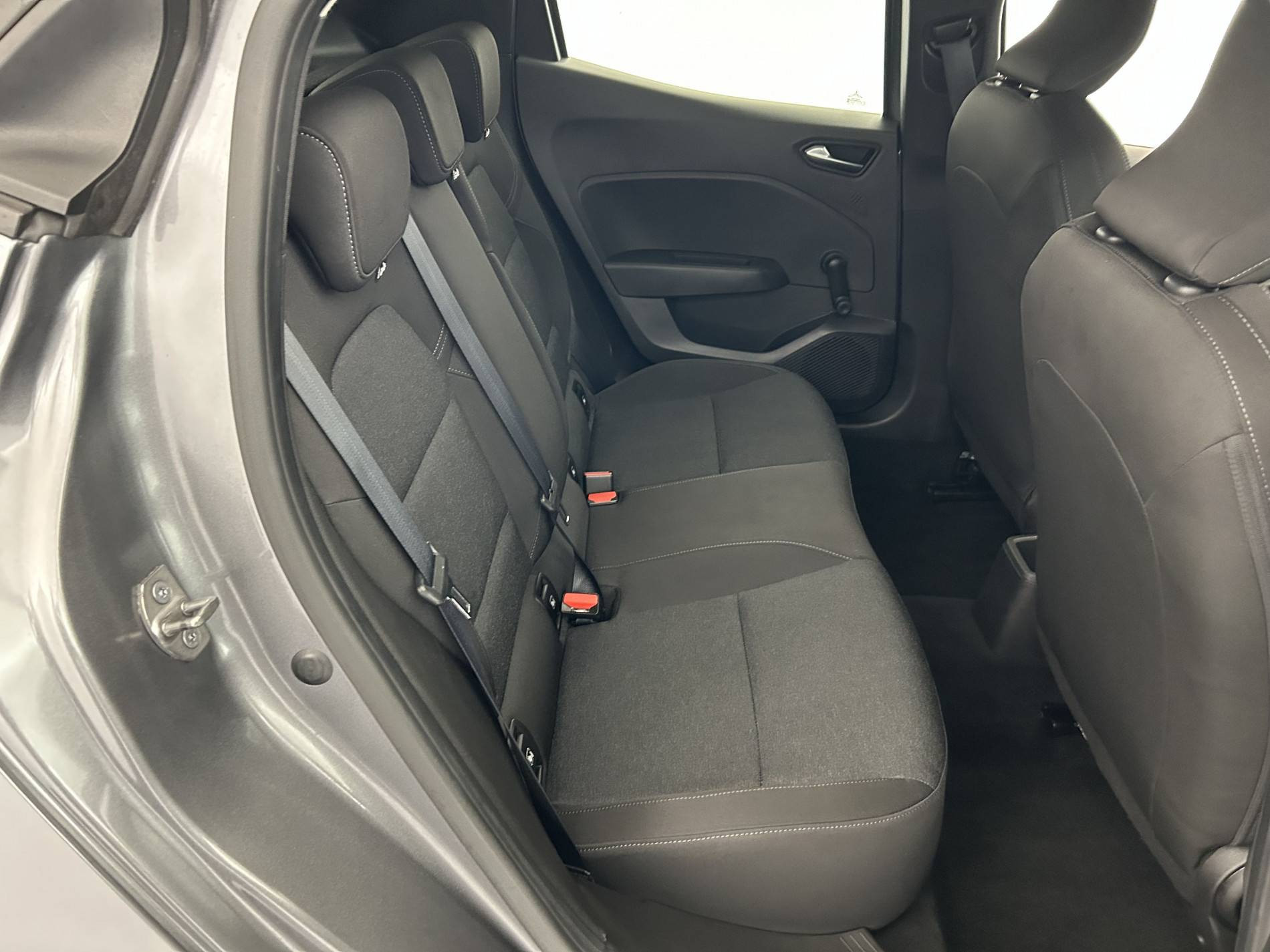 Vente en ligne Renault Clio 5 Clio TCe 90 au prix de 15 990 €