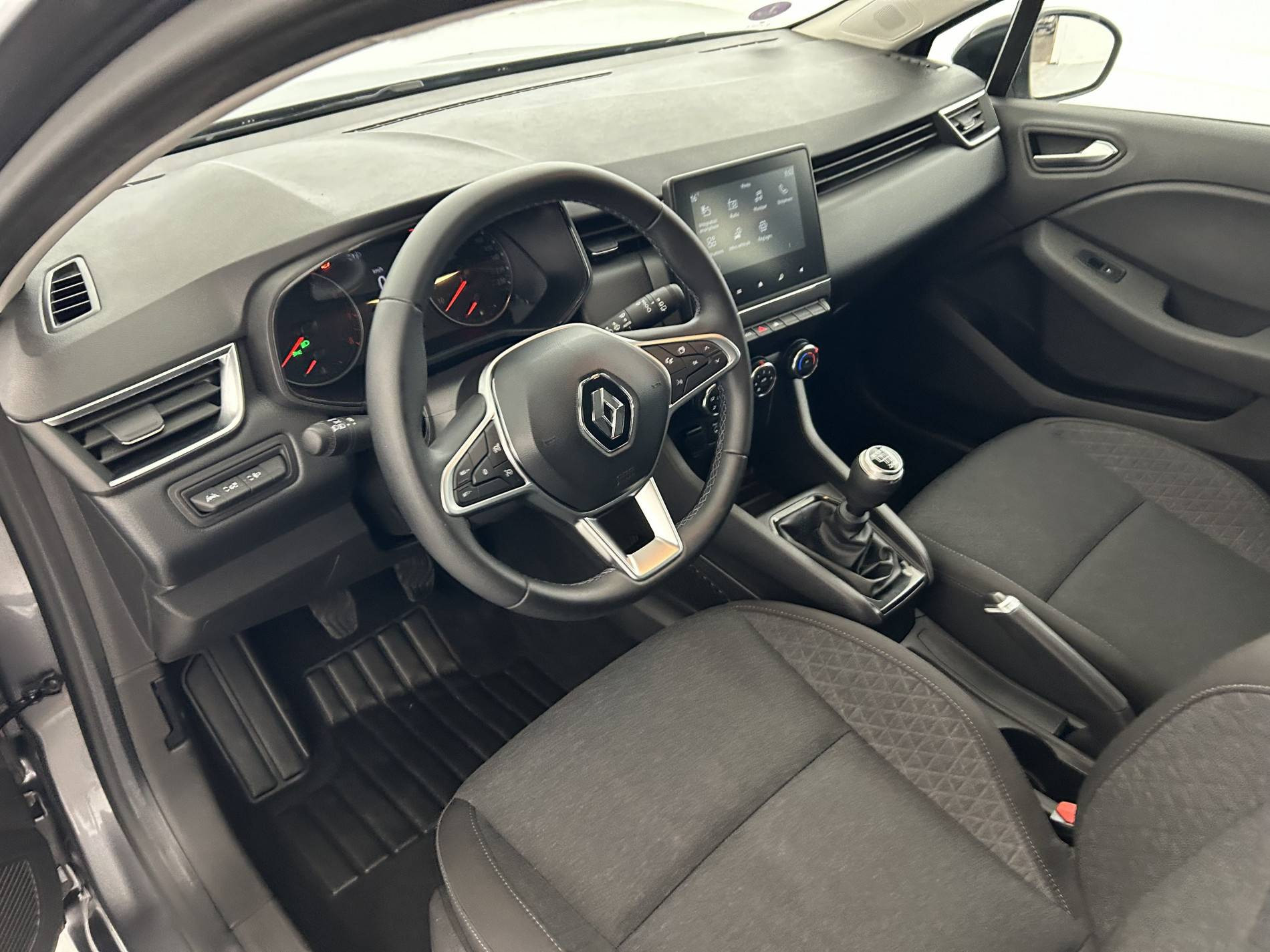Vente en ligne Renault Clio 5 Clio TCe 90 au prix de 15 990 €