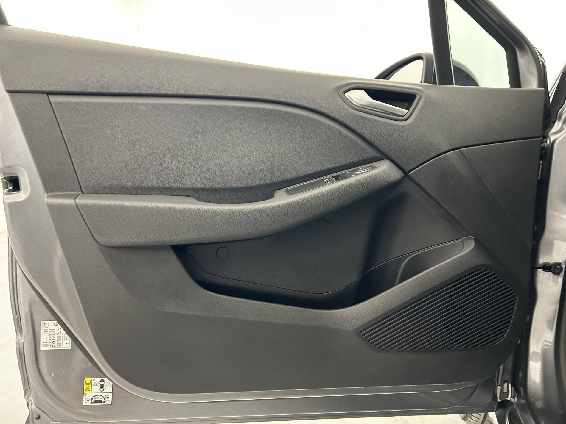 Vente en ligne Renault Clio 5 Clio TCe 90 au prix de 15 990 €