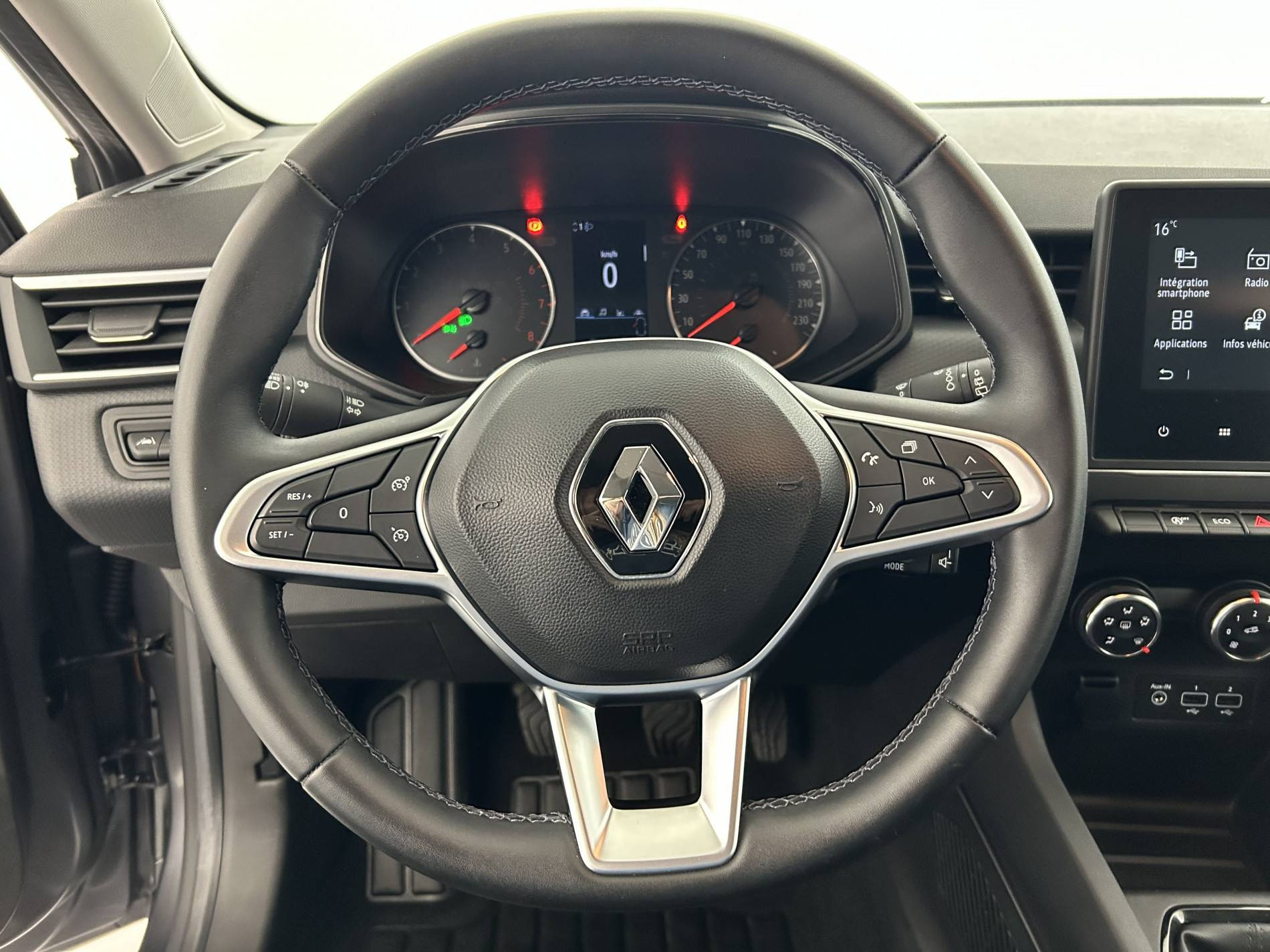 Vente en ligne Renault Clio 5 Clio TCe 90 au prix de 15 990 €