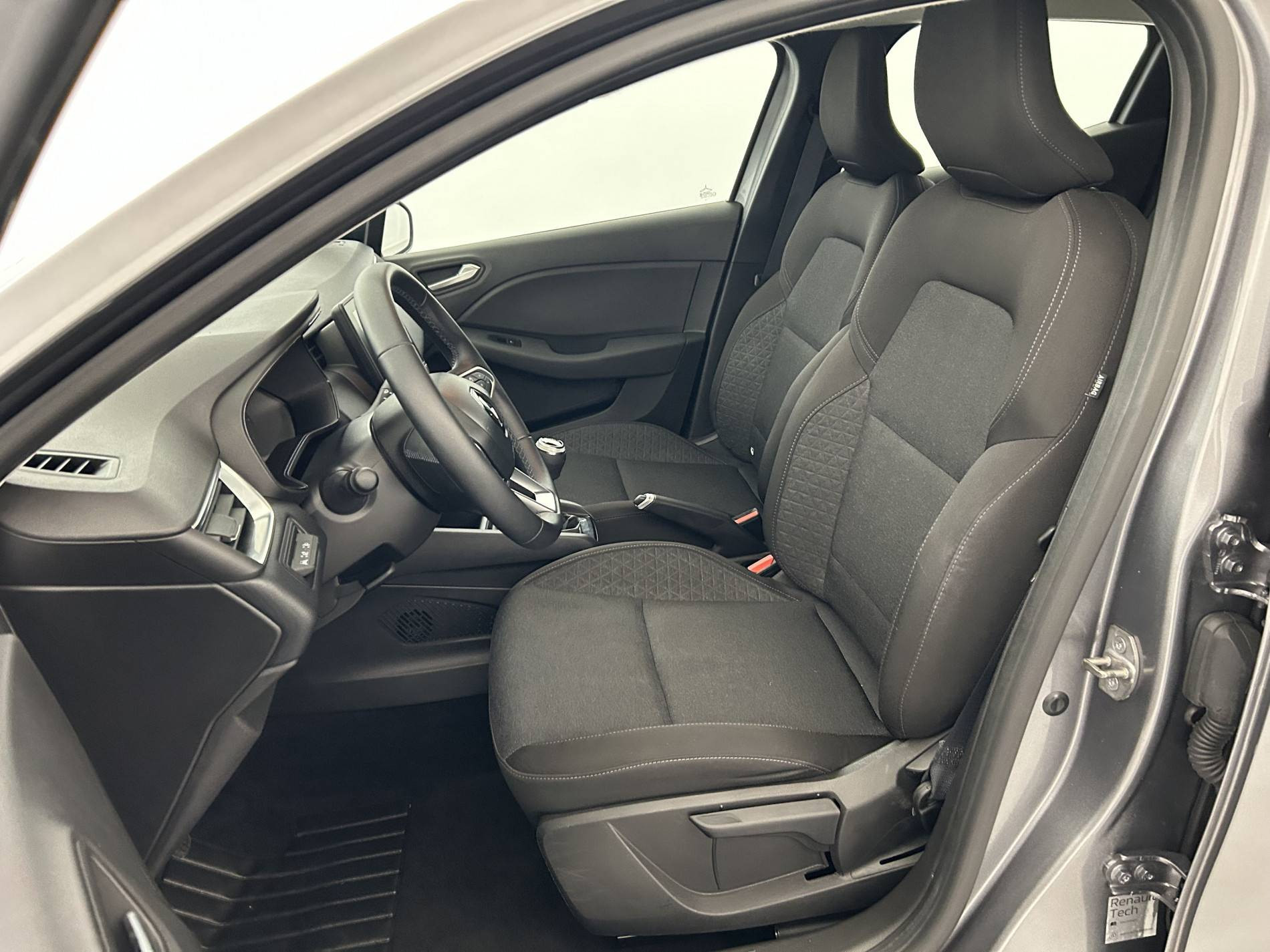 Vente en ligne Renault Clio 5 Clio TCe 90 au prix de 15 990 €