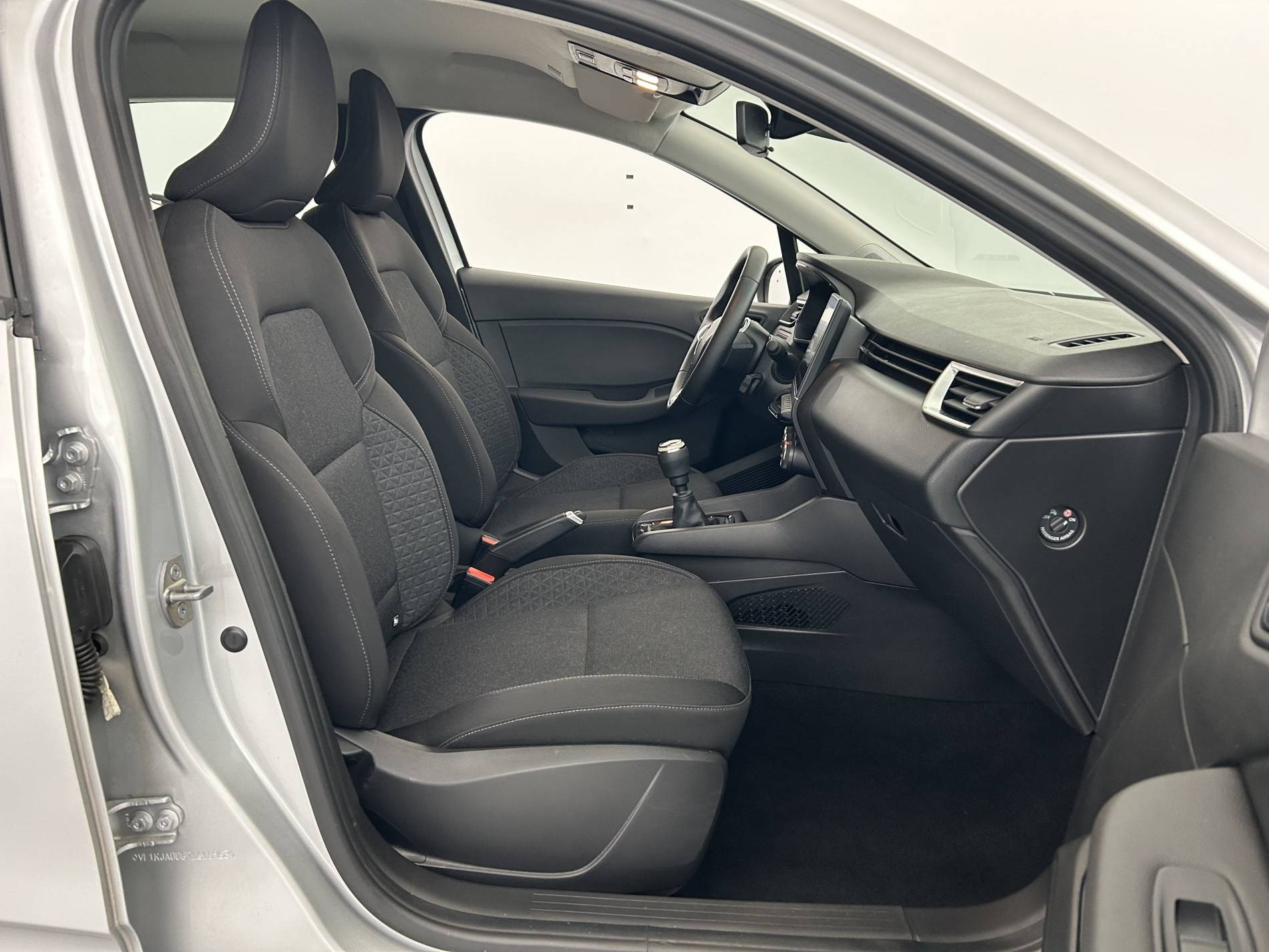 Vente en ligne Renault Clio 5 Clio TCe 90 au prix de 15 490 €