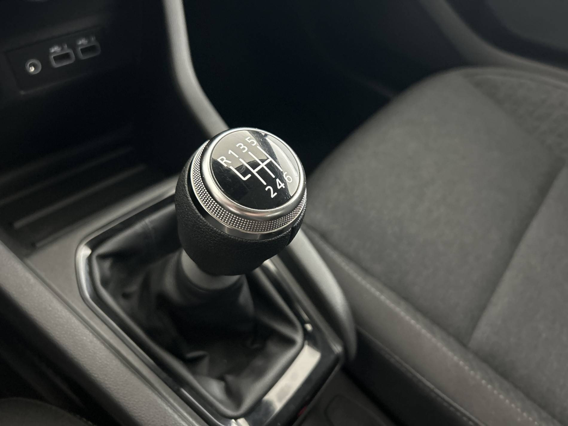 Vente en ligne Renault Clio 5 Clio TCe 90 au prix de 15 490 €