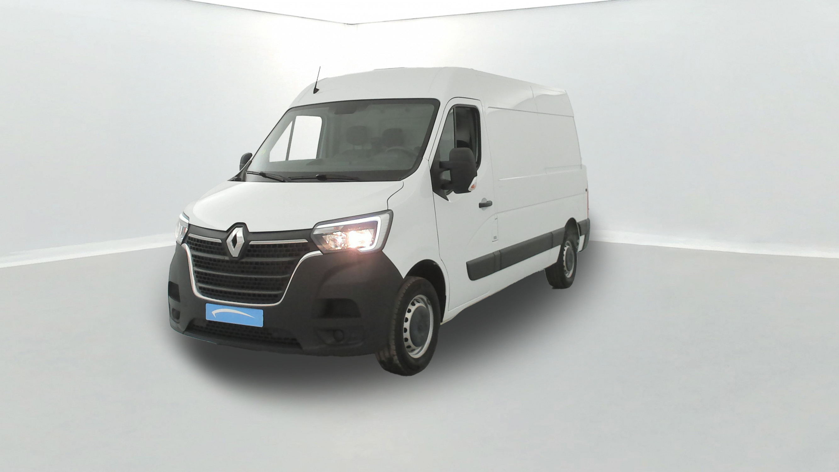 Renault Master Fourgon MASTER FGN TRAC F3500 L2H2 BLUE DCI 135 occasion de 2024 en vente à Lorient